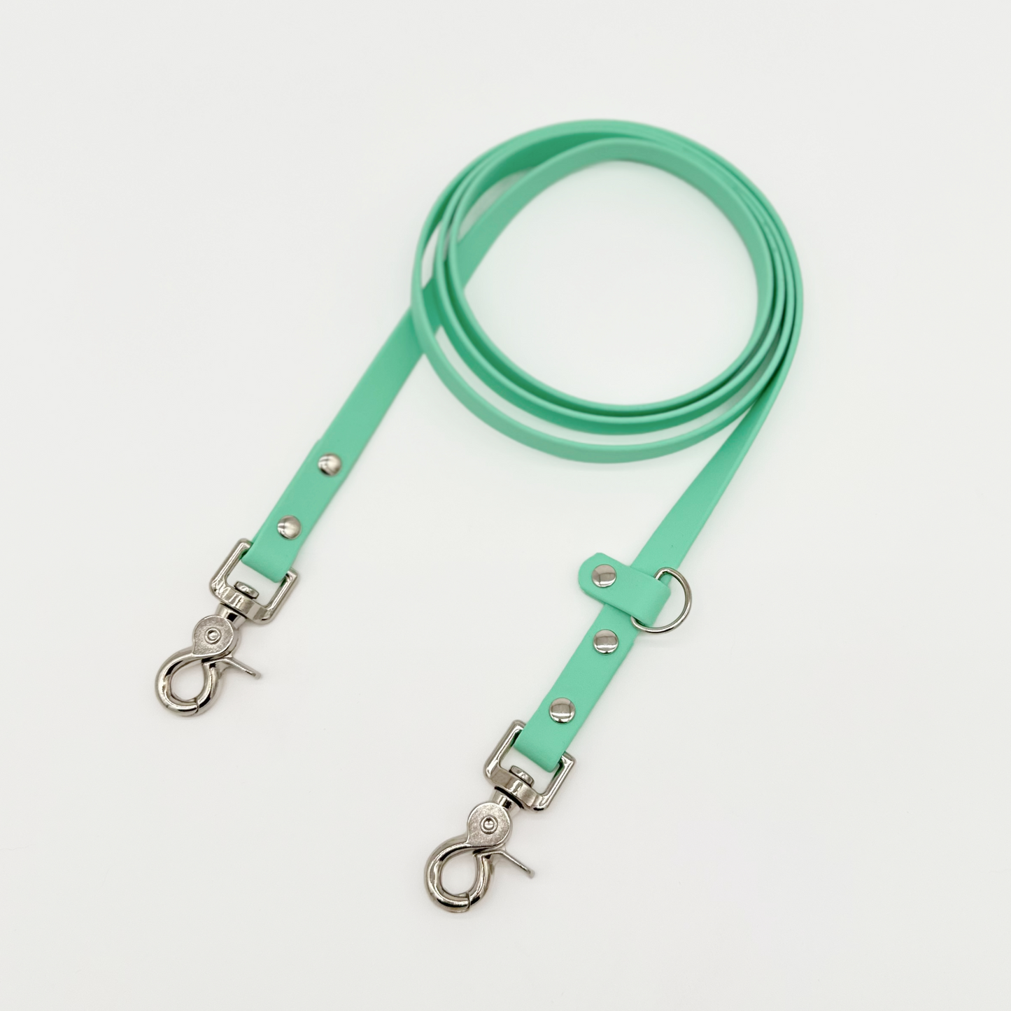 Hands Free Wearable Leash with Traffic Leash